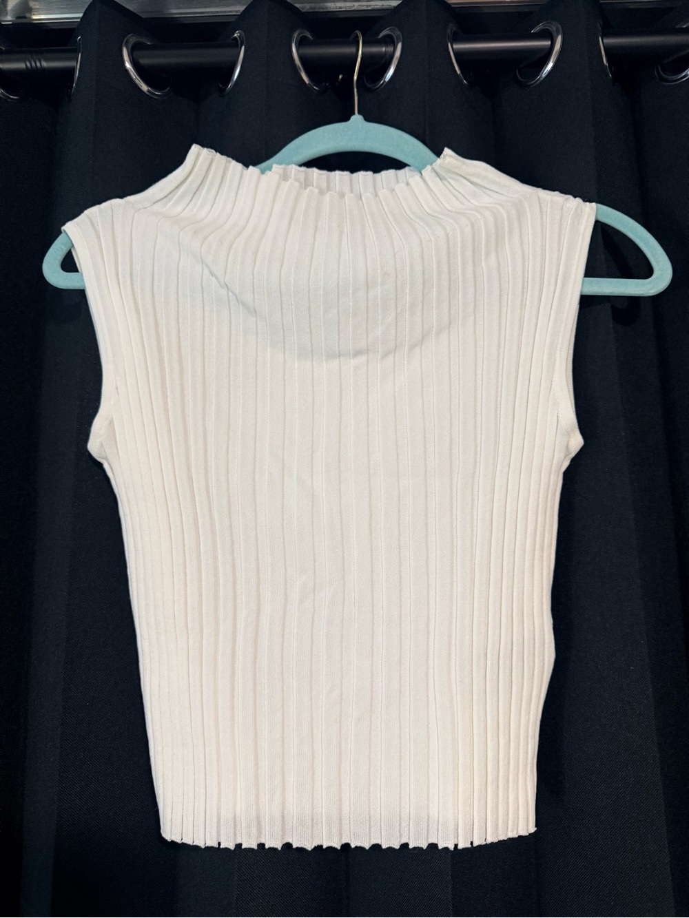 Zara White Ribbed Sleeveless Mock Neck Tank